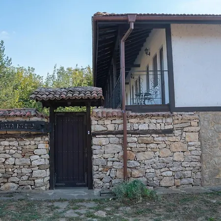 Ivovata House 게스트하우스 Emen