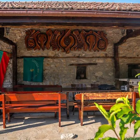 Ivovata House