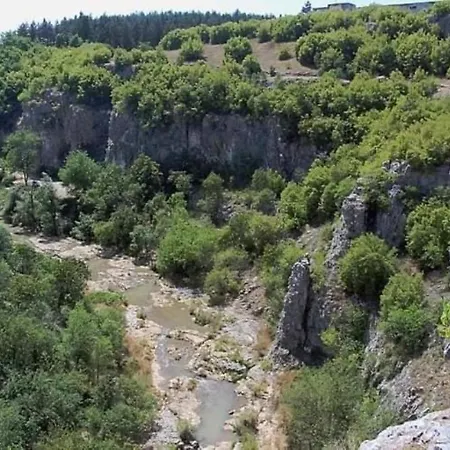 Ivovata House * Emen