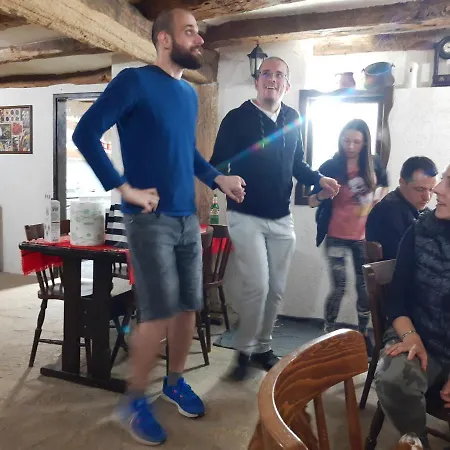 게스트하우스 Ivovata House Emen