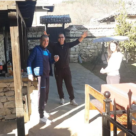 Ivovata House 게스트하우스 Emen