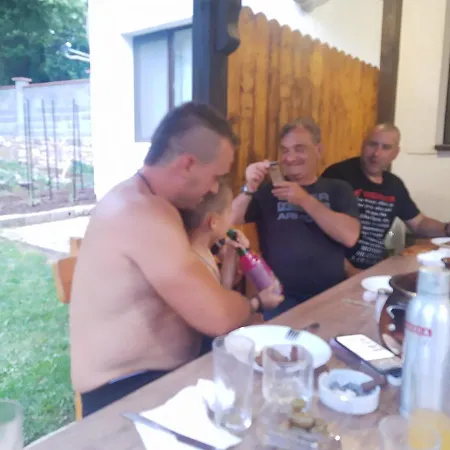 Ivovata House Emen